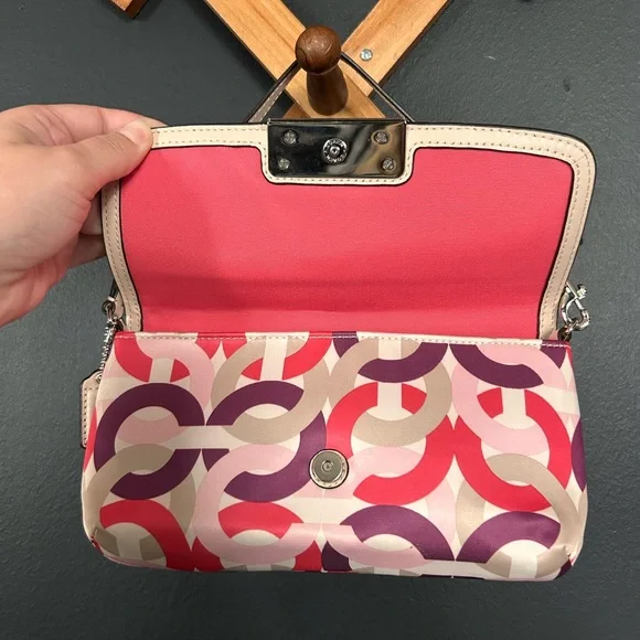 Coach Y2K Kristin Signature Monogram Multicolor Wristlet OP Art Fuchsia & Purple - Picture 8 of 14